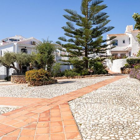 Capistrano Village B, 1 Bedroom + Free Wi-Fi Nerja Exterior photo